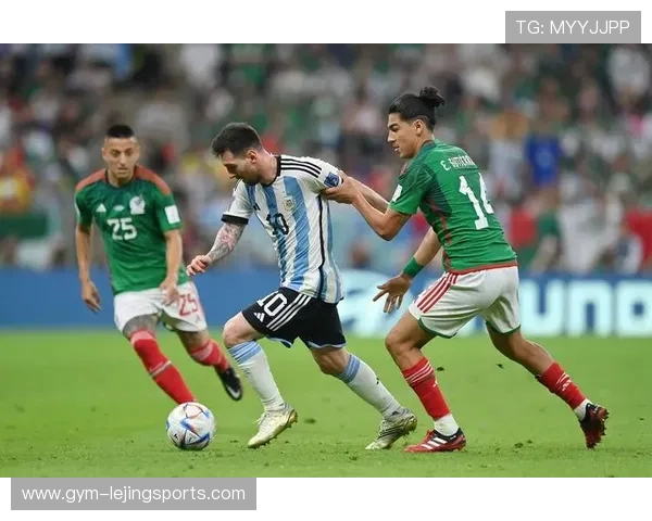 世界足球凌空射门大师盘点 揭秘那些令人惊叹的精彩瞬间