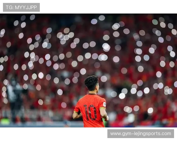 最会整活的足球球星是谁他的幽默与技巧如何征服球场与球迷