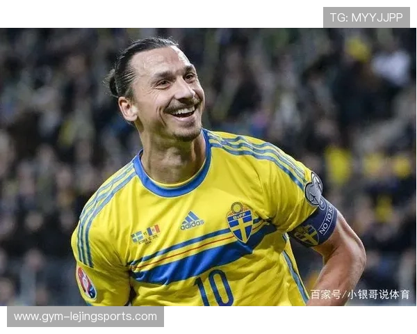 足球巨星从少年时代到巅峰的成长历程，回顾他们的童年集锦与激情瞬间